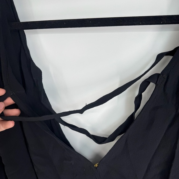 For Love and Lemons Long Sleeve V Neck Tie Detail Sleeve Bodysuit - Picture 4 of 4